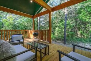 Terrace/patio - SERENITY NOW · Relax & Unwind (Broken Bow)