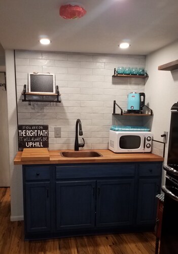 Bella's Sedona Studio Too!  Cute  studio apartment in the heart of West Sedona.