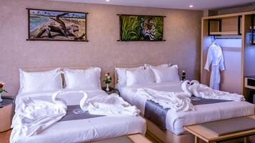 Deluxe Double Room | In-room safe, blackout drapes, iron/ironing board, free WiFi