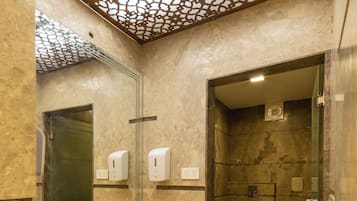 Room (Heritage) | Bathroom
