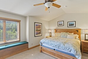 3 camere, una scrivania, Wi-Fi gratuito, lenzuola