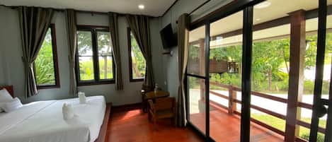 Standard Triple Room | Terrace/patio