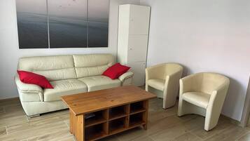 TV, table football, ping pong, books