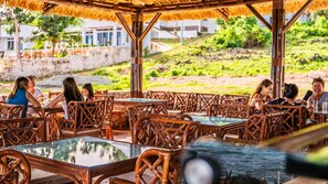 تناول الطعام