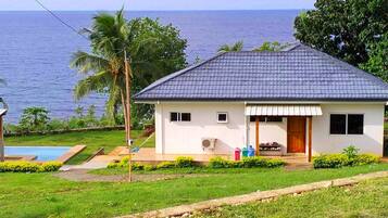 Minibar, in-room safe, free WiFi, bed sheets