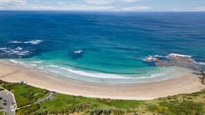 Beach nearby - Salty Shores Smiths Beach (Smiths Beach)