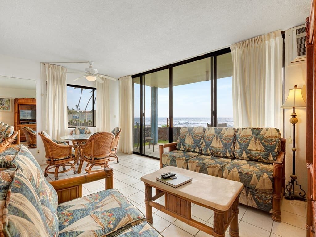 Ground-Floor Resort W/Balcony and A/C-Kona Reef