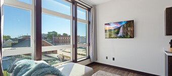 Dyersville Dream Condo #200