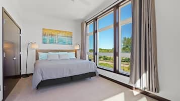 1 bedroom, desk, free WiFi, bed sheets