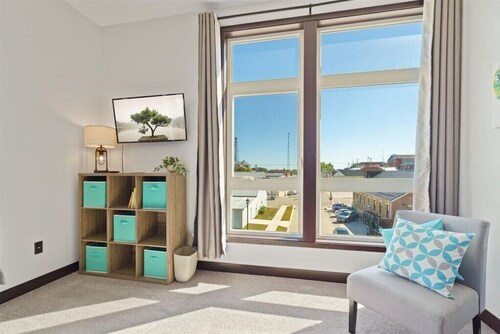 Dyersville Dream Condo #200