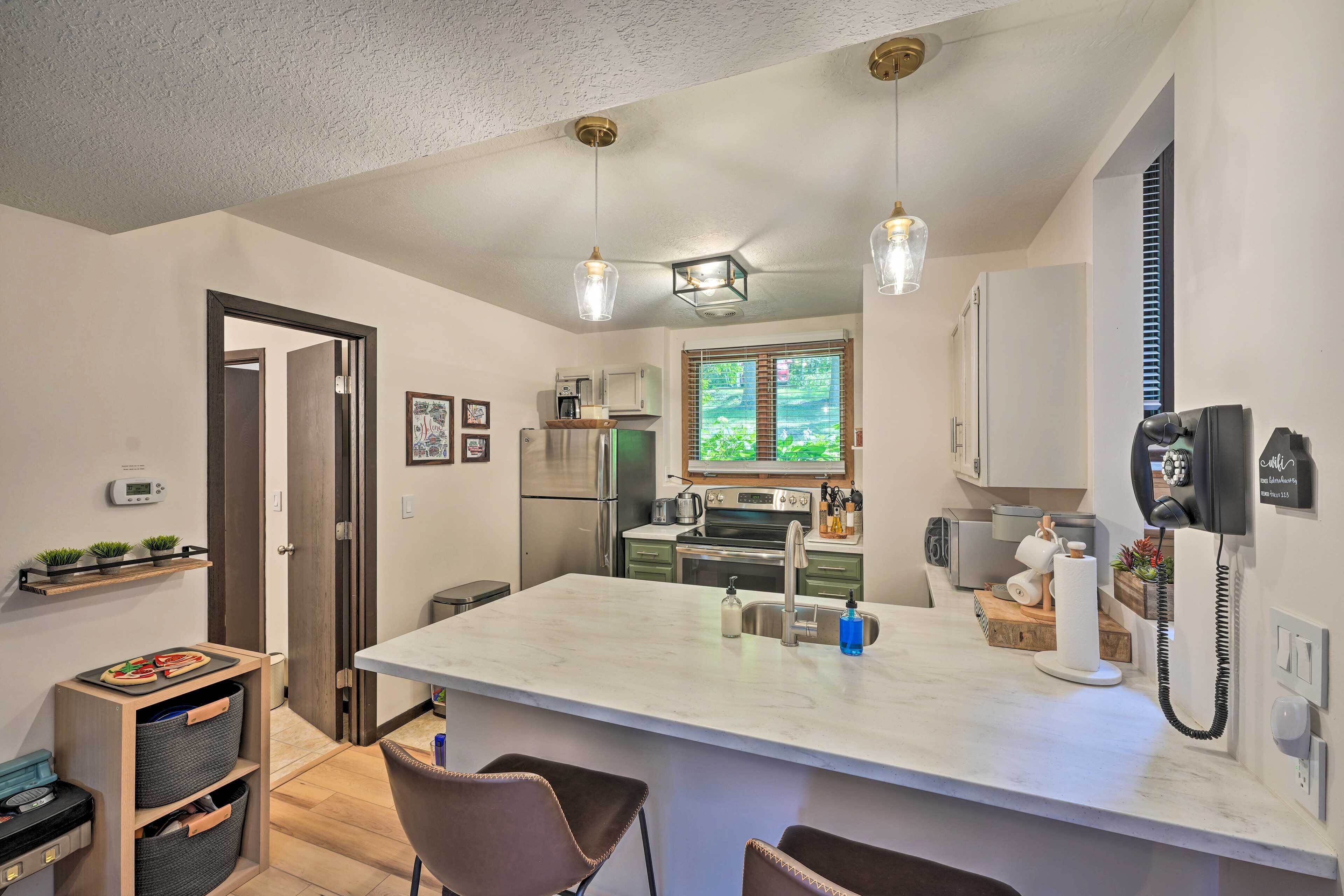 Family-Friendly Galena Townhome w/ Community Pools