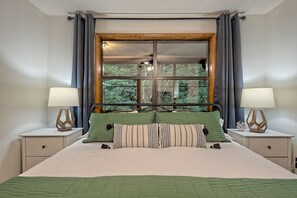 2 bedrooms, desk, iron/ironing board, free WiFi