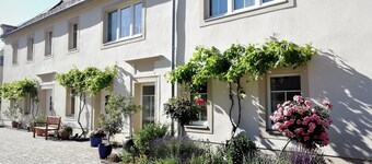 Apartment "Blütezeit"- Ferienhof Gräfe restaurierter 3-Seitenhof mit Pool&Sauna