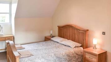4 bedrooms, WiFi, wheelchair access
