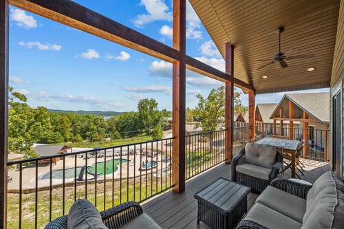 Private HotTub - Pool Front - Boat Slip Included
