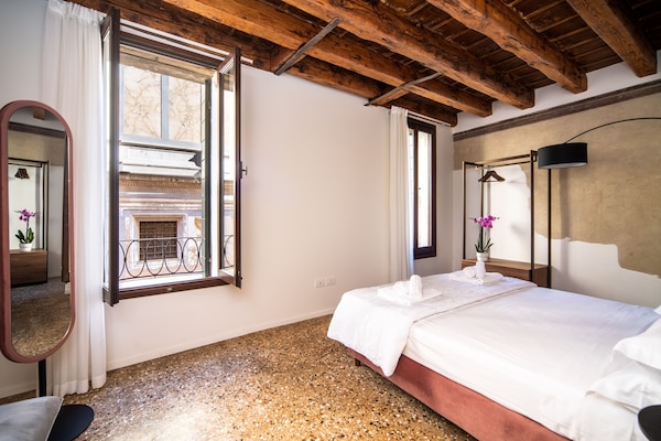 Apartemen Superior (Morosina) | 1 kamar tidur, seprai premium, dan selimut bulu angsa