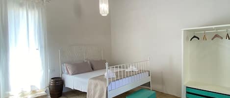 1 chambre, Wi-Fi gratuit, draps fournis