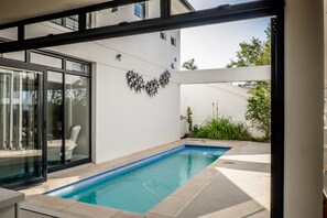 Piscine extérieure, piscine chauffée