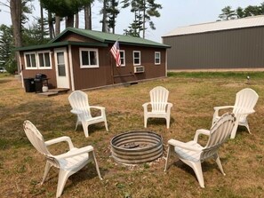 Property grounds - COZY CABIN WITH PRIVATE PIER ON LAKE PETENWELL (Arkdale)