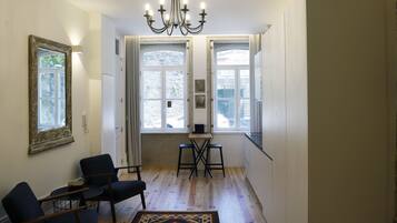 Minibar, décoration personnalisée, ameublement personnalisé