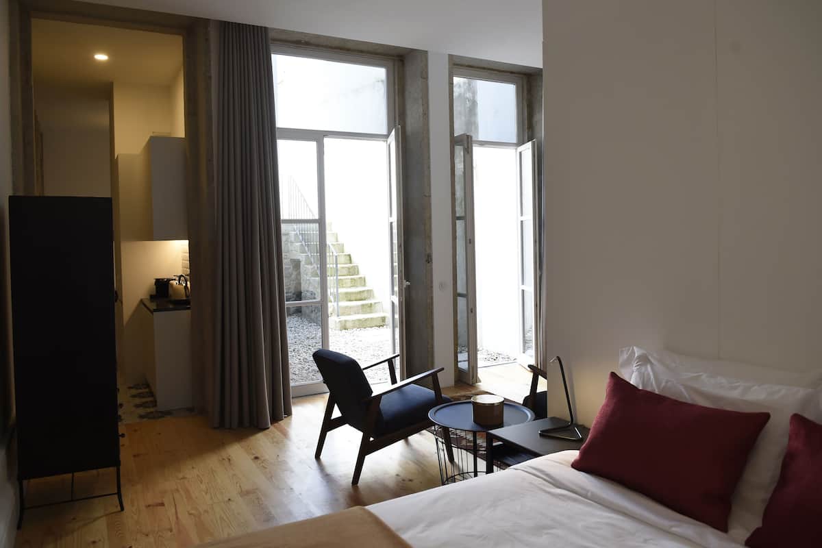 1 bedroom, minibar, individually decorated, individually furnished