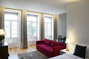 Studio (Estudio 2F) | Minibar, individually decorated, individually furnished, blackout drapes - Trendy Flats Fontainhas (Porto)