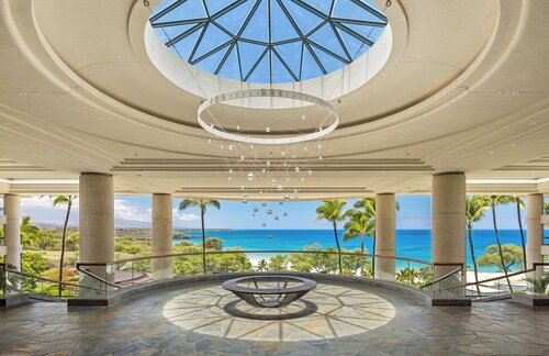 Breathtaking 3BR Penthouse on Hapuna Beach!