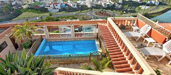 Holiday Apartment "Petite Paradise" with Terrace & Wi-Fi
