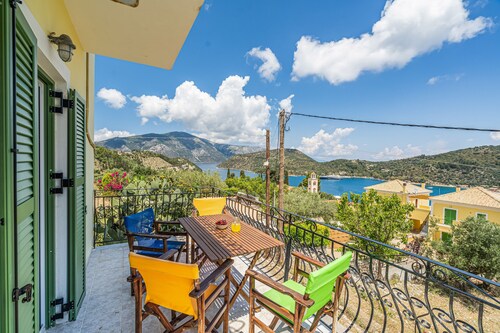 Studio 'Veronis 3' with Sea View, Shared Pool & Wi-Fi