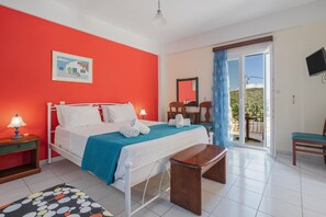 1 bedroom, free WiFi, bed sheets - Studio 'Veronis 4' with Sea View, Shared Pool & Wi-Fi (Ithaca)