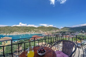 تناول الطعام بالخارج