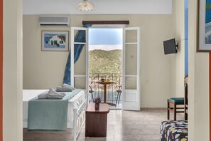 1 bedroom, free WiFi, bed sheets - Studio 'Veronis 6' with Sea View, Shared Pool & Wi-Fi (Ithaca)