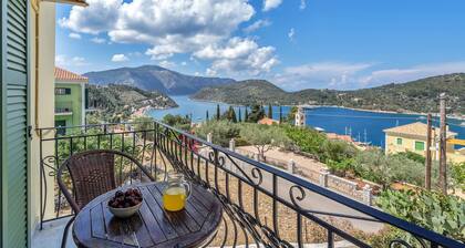 Studio 'Veronis 8' with Sea View, Shared Pool & Wi-Fi