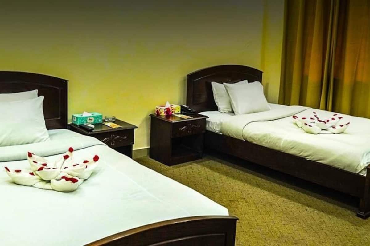 Deluxe-Zimmer | 2 Schlafzimmer, hochwertige Bettwaren, Daunenbettdecken, Schreibtisch