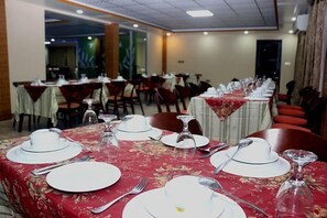 Restaurant - Eque Heritage Hotel & Resort (Saidpur)