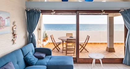 Appartement „Rooftop Front De Mer“ mit Meerblick, privater Terrasse und WLAN