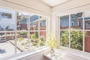 Interior - 3866 Skipper ~ Bay View, Walk to Downtown & Beach (Pacific Grove)