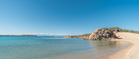 Platja a a prop