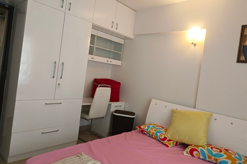 106 HOMESTAY