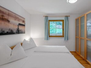 4 bedrooms, WiFi