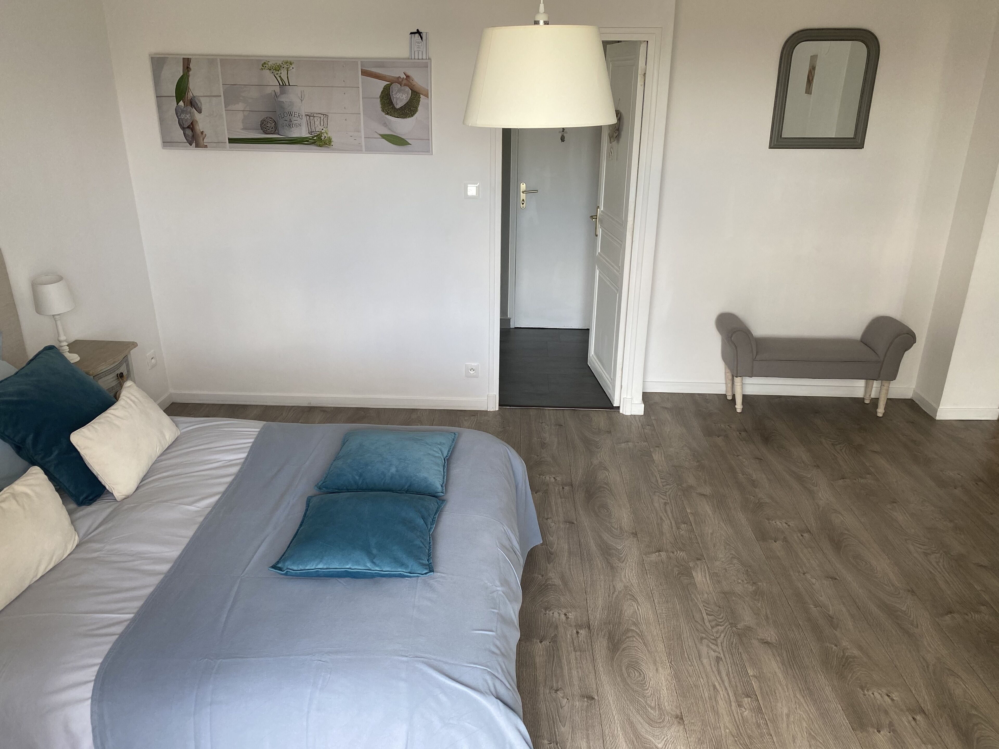 Maison piscine jacuzzi privés vue panoramique sur rivière