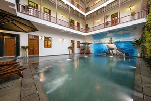 Outdoor pool - Grand Hotel D' Europe (Puducherry)