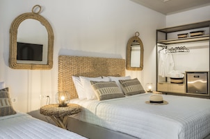 Triple Room | Surmatelas, coffres-forts dans les chambres, décoration personnalisée