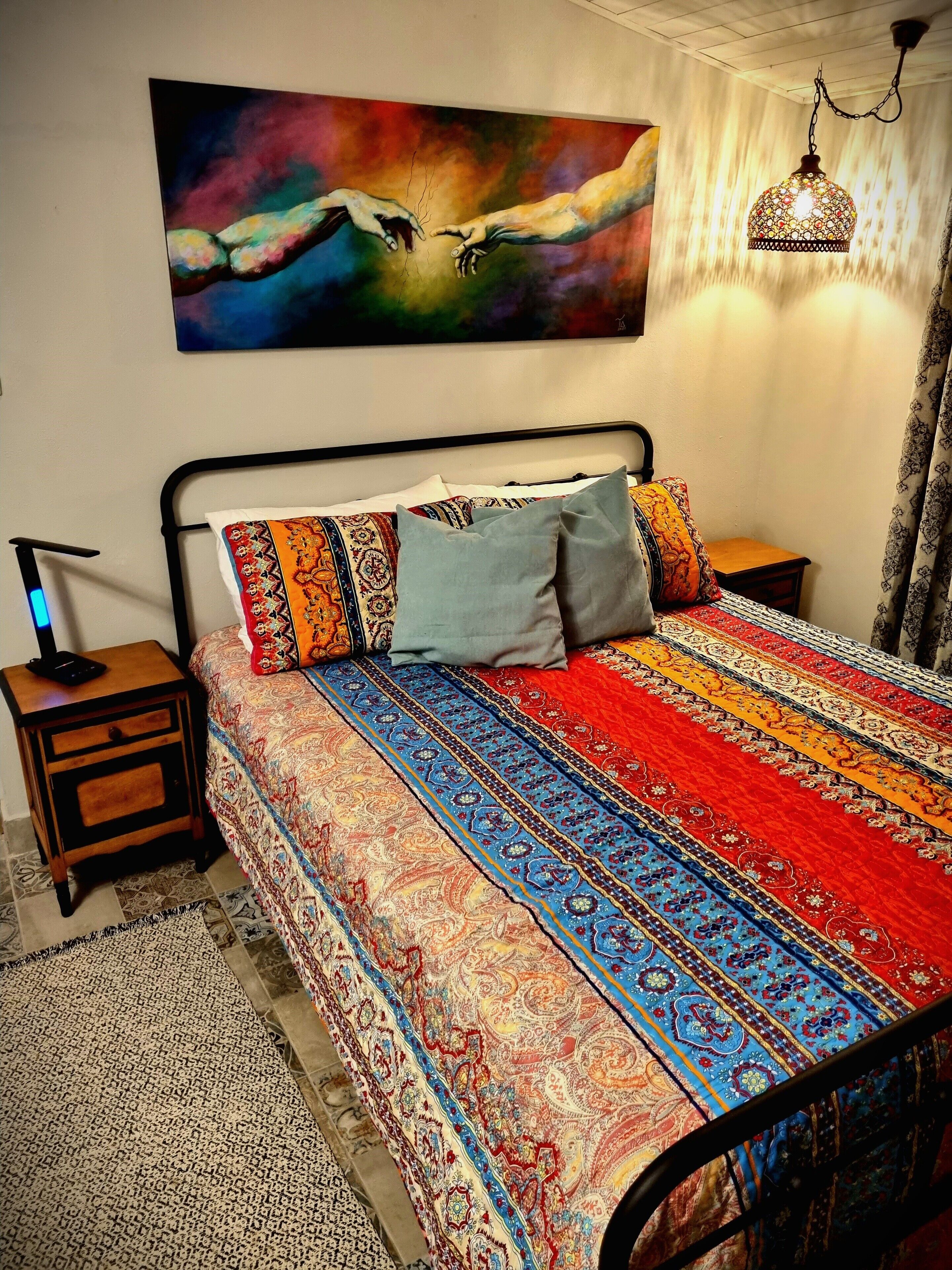 1 bedroom, desk, WiFi, bed sheets