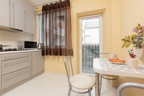 Apartment, 1 Bedroom, Balcony | Private kitchen | Microwave, dishwasher, cookware/dishes/utensils - Miodowa Apartment Krasiński Garden (Warsaw)