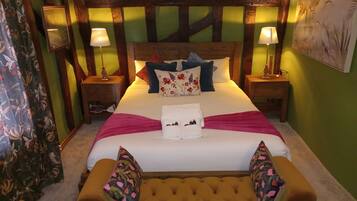 Deluxe Studio Suite | 1 bedroom, premium bedding, iron/ironing board, free WiFi