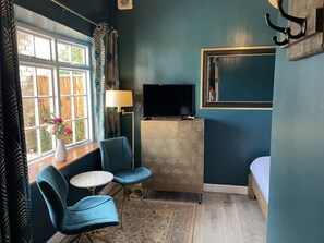 Living area - The Hole In The Wall (Cambridge)