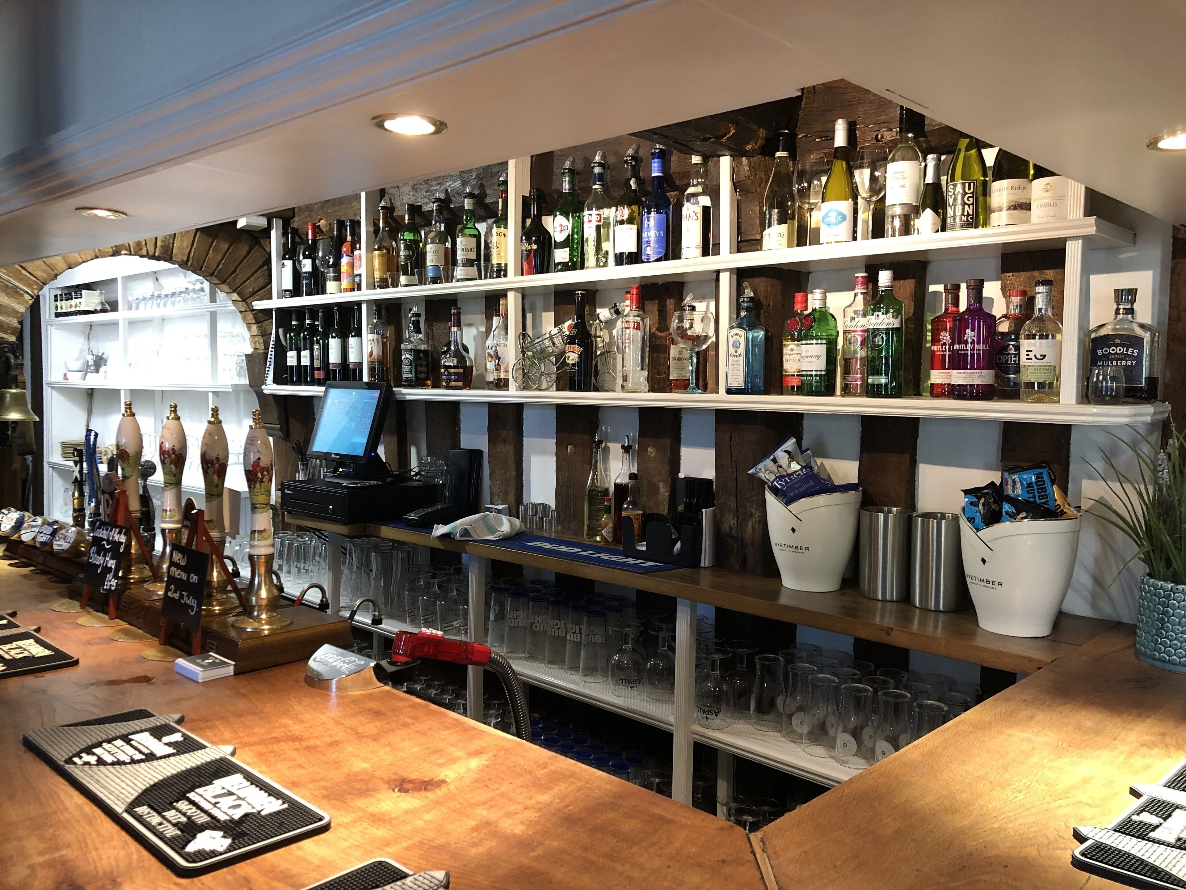 Bar (in der Unterkunft)