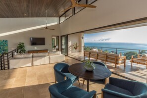 Villa | 4 bedrooms - Resol Luxury Oceanview Villa in Costa Rica (Bahía Ballena)