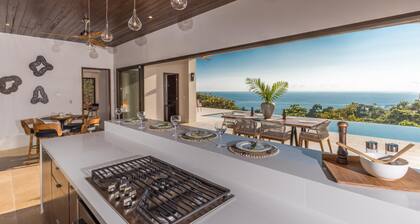 Resol Luxury Oceanview Villa in Costa Rica